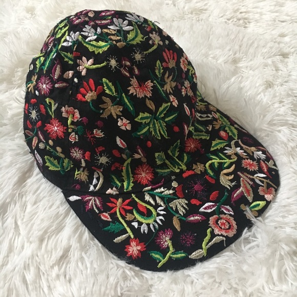 Zara embroidered floral hat - Picture 2 of 5
